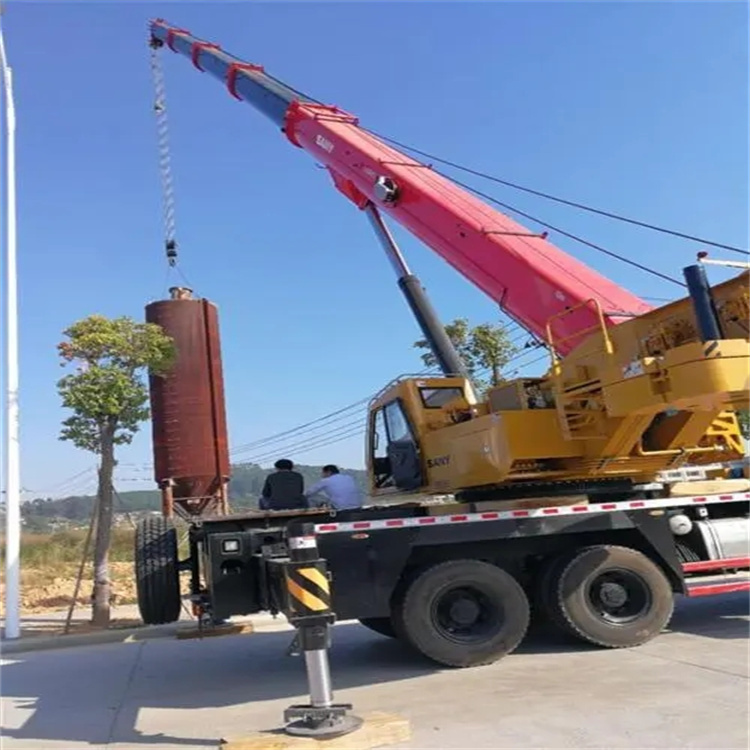 烟台栖霞专业吊车租赁多少钱