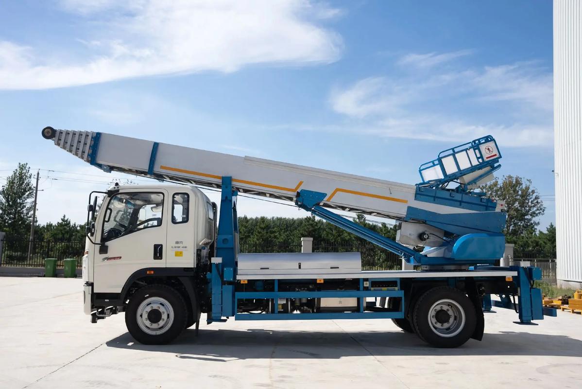 烟台栖霞云梯上料车租赁费用