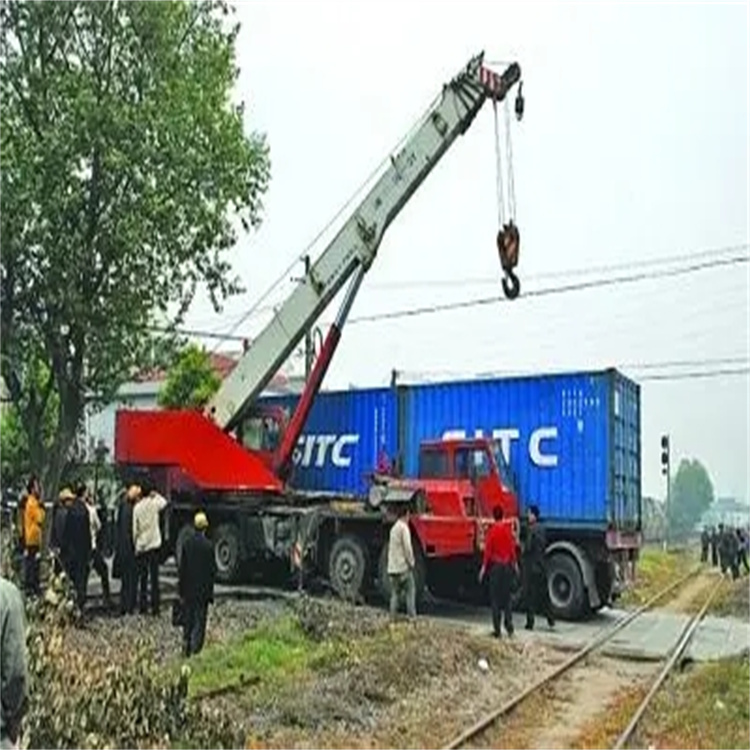 烟台栖霞如何快速找到附近的吊车救援公司