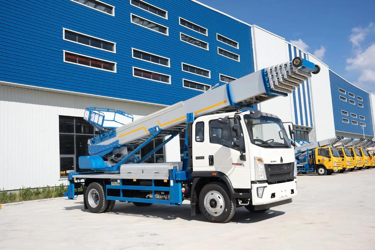 烟台栖霞出租云梯车高空作业车 建筑垃圾搬运